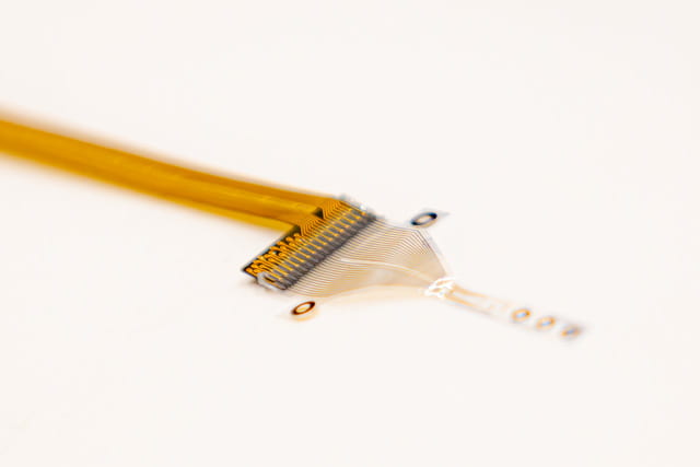 Flexible PCB connector for bioelectronic implants